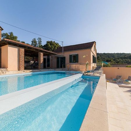 Holiday Home Lavanda Mali Iz Exterior photo