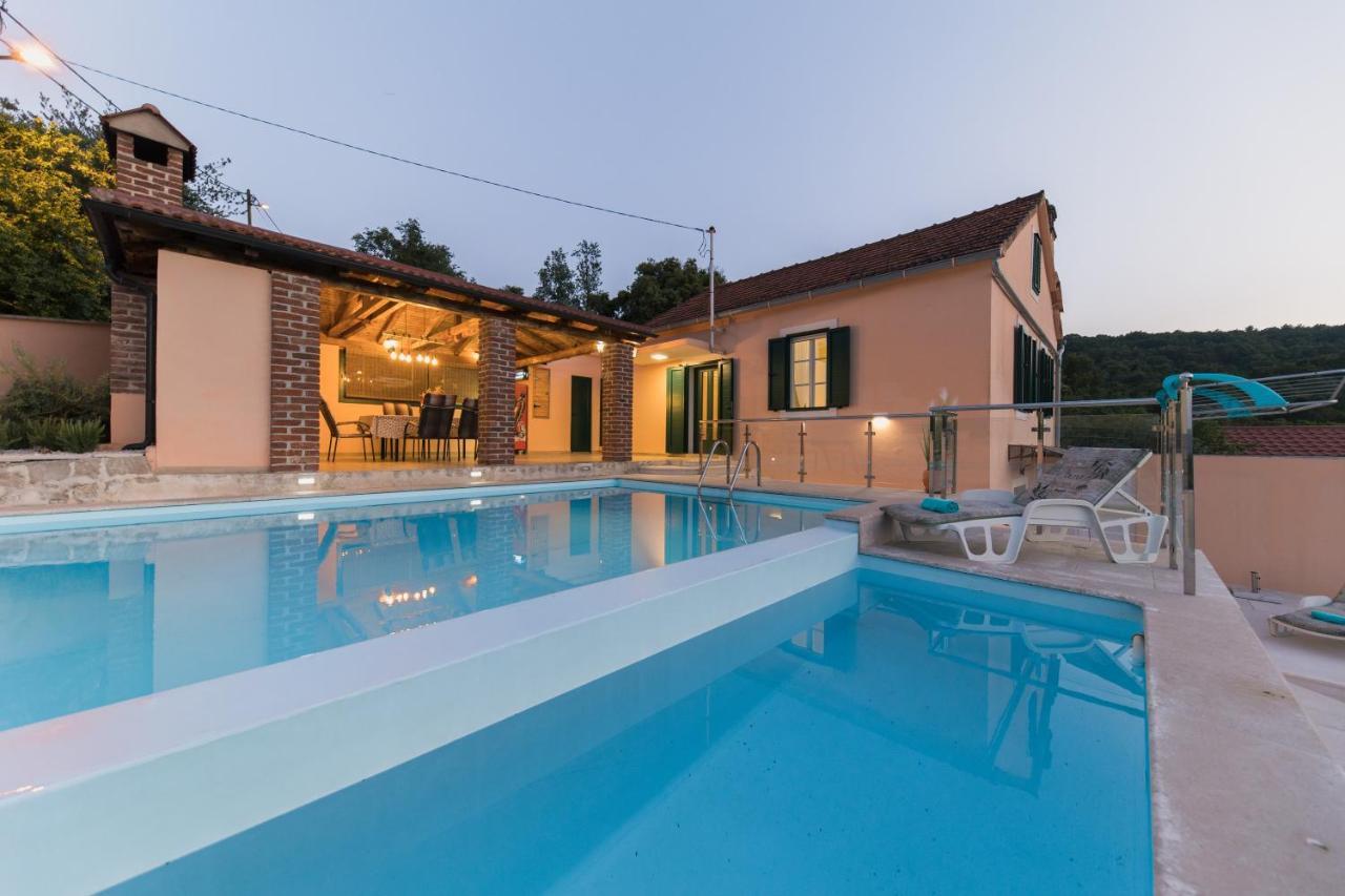 Holiday Home Lavanda Mali Iz Exterior photo
