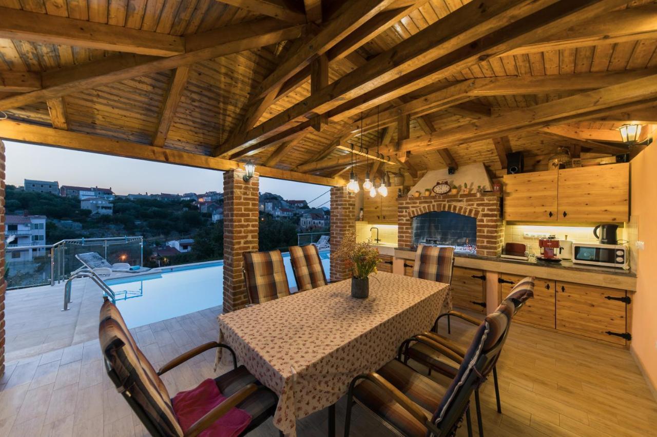 Holiday Home Lavanda Mali Iz Exterior photo